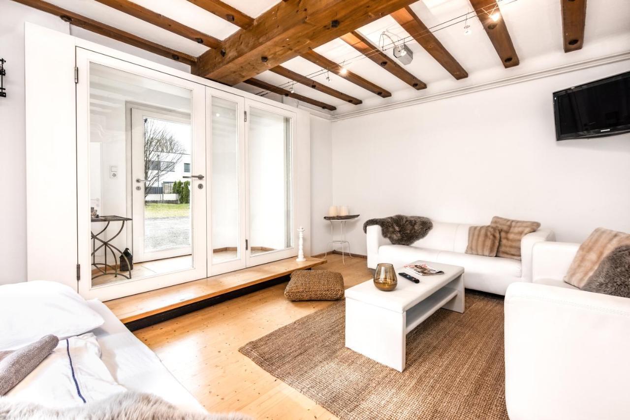 Family Wellhouse Green Garden Direct In Salzburg, Sunny Big Garden, Up To 16 Pax, Bikes For Free, Bbq, Sunbeds, Parking For Free, 15 Min Sound Of Music 외부 사진