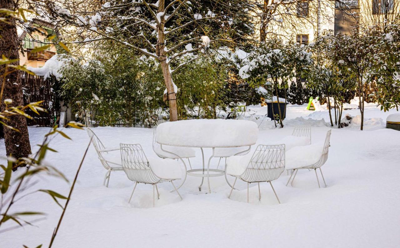 Family Wellhouse Green Garden Direct In Salzburg, Sunny Big Garden, Up To 16 Pax, Bikes For Free, Bbq, Sunbeds, Parking For Free, 15 Min Sound Of Music 외부 사진
