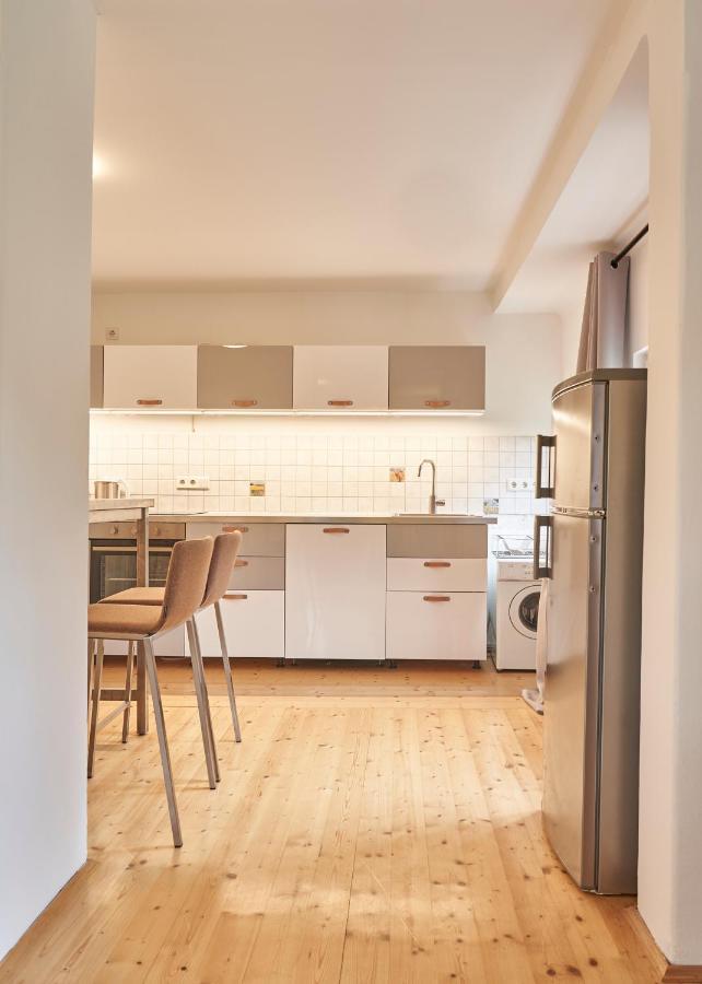 Family Wellhouse Green Garden Direct In Salzburg, Sunny Big Garden, Up To 16 Pax, Bikes For Free, Bbq, Sunbeds, Parking For Free, 15 Min Sound Of Music 외부 사진